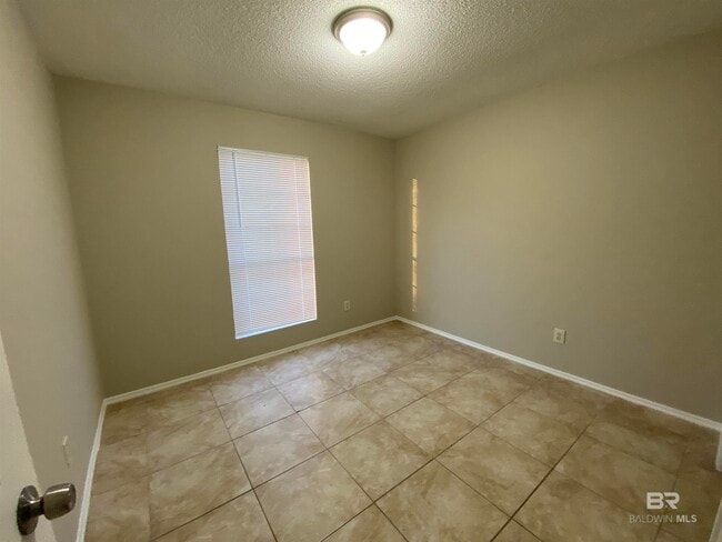 Building Photo - 6394 Schoel Ln