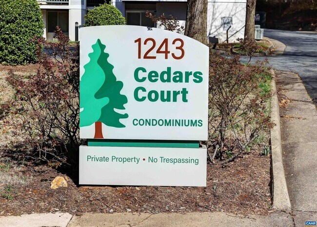 Building Photo - 1243 Cedars Ct