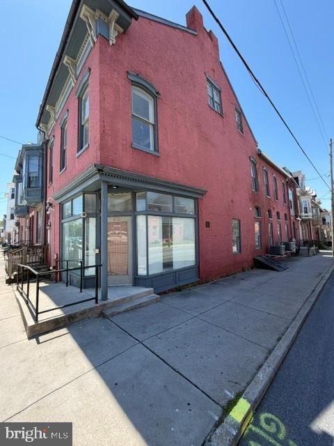 Building Photo - 200 S Duke St