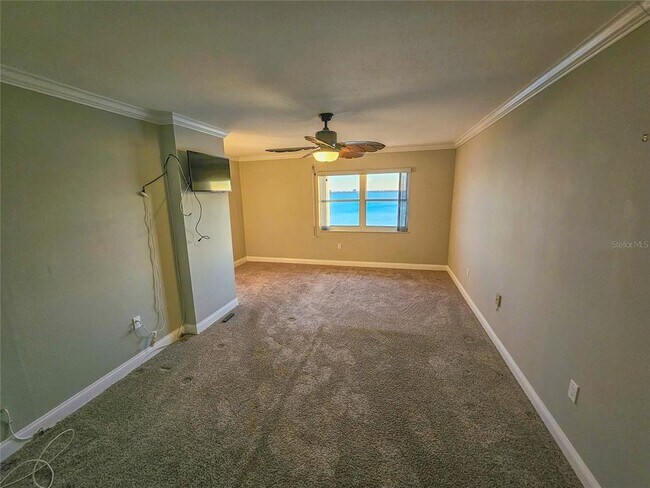 Building Photo - 6020 Shore Blvd S