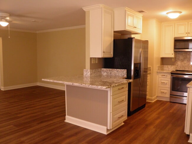 Building Photo - 629 Gap Creek Dr