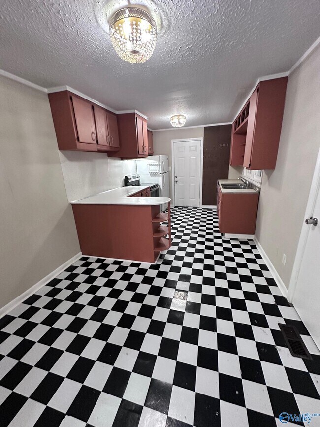 Building Photo - 2502 Hill St NW