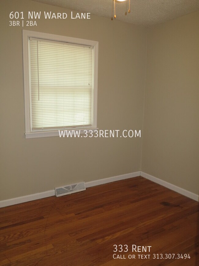 Building Photo - You'll be able to move around in this one ...