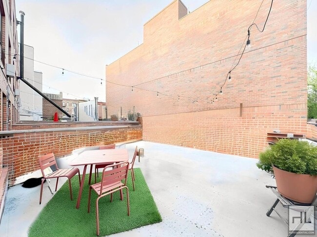 Building Photo - 343 Nostrand Ave