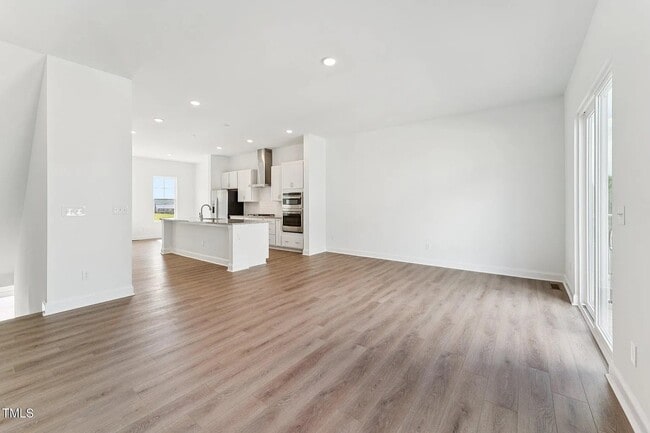 Building Photo - 1508 Village Hall Ln