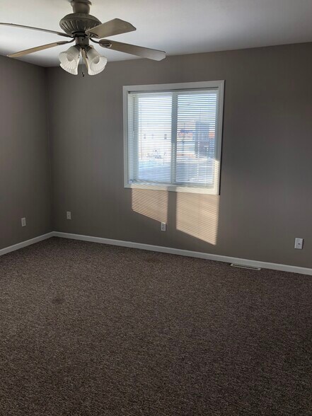Building Photo - 610 Rose St