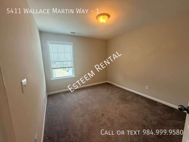 Building Photo - 5411 Wallace Martin Wy