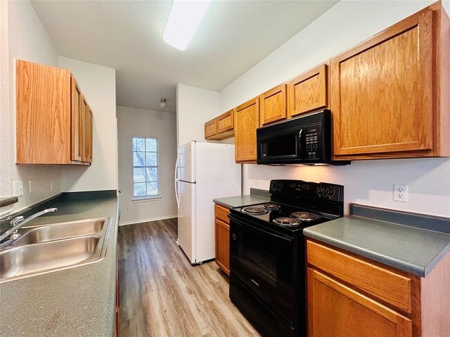 Building Photo - 12307 Abney Dr