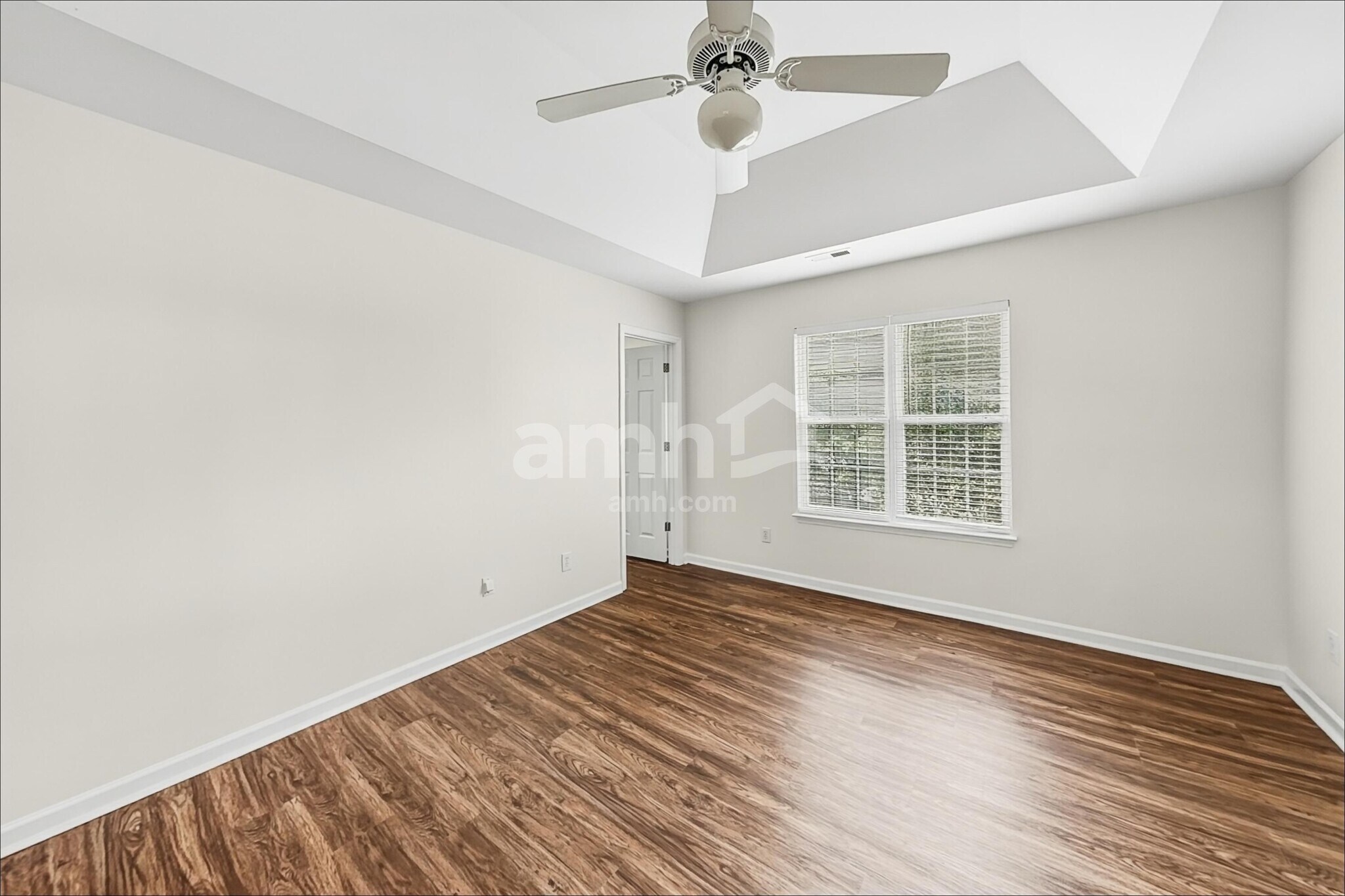 Building Photo - 1004 Bikar Ct