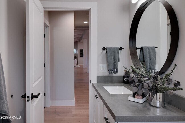 Building Photo - 243 W Harmont Dr