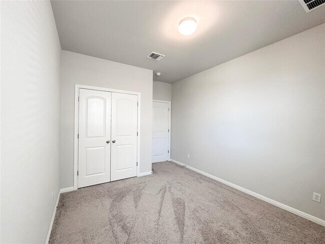 Building Photo - 409 Palo Brea Lp