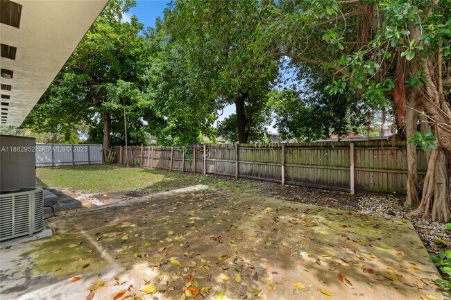 Building Photo - 7981 NW 12th Pl