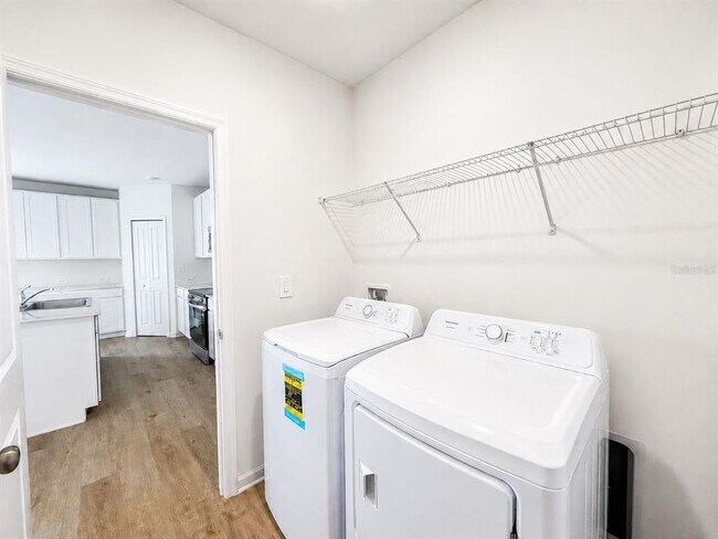 Building Photo - 6213 Botticella Blvd