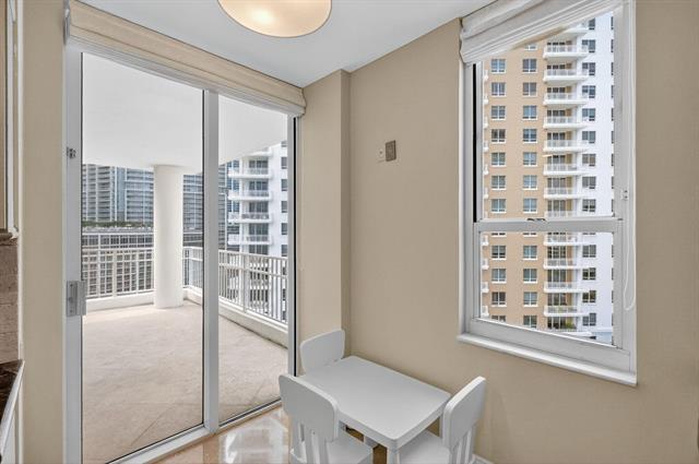 Building Photo - 701 Brickell Key Blvd