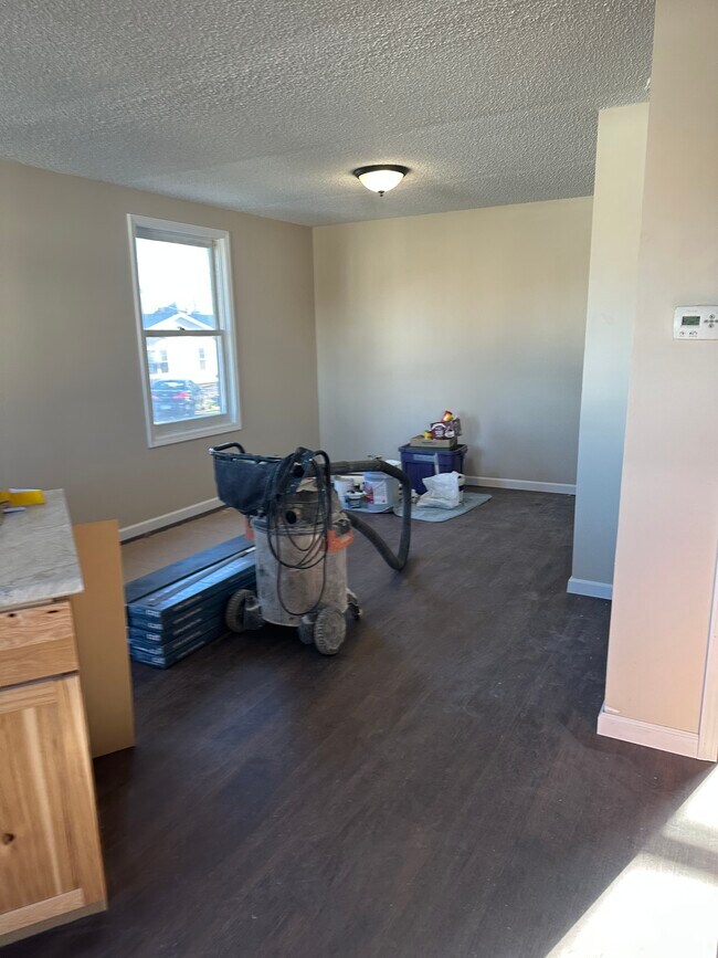 Building Photo - 1134 Birchmont Dr NE