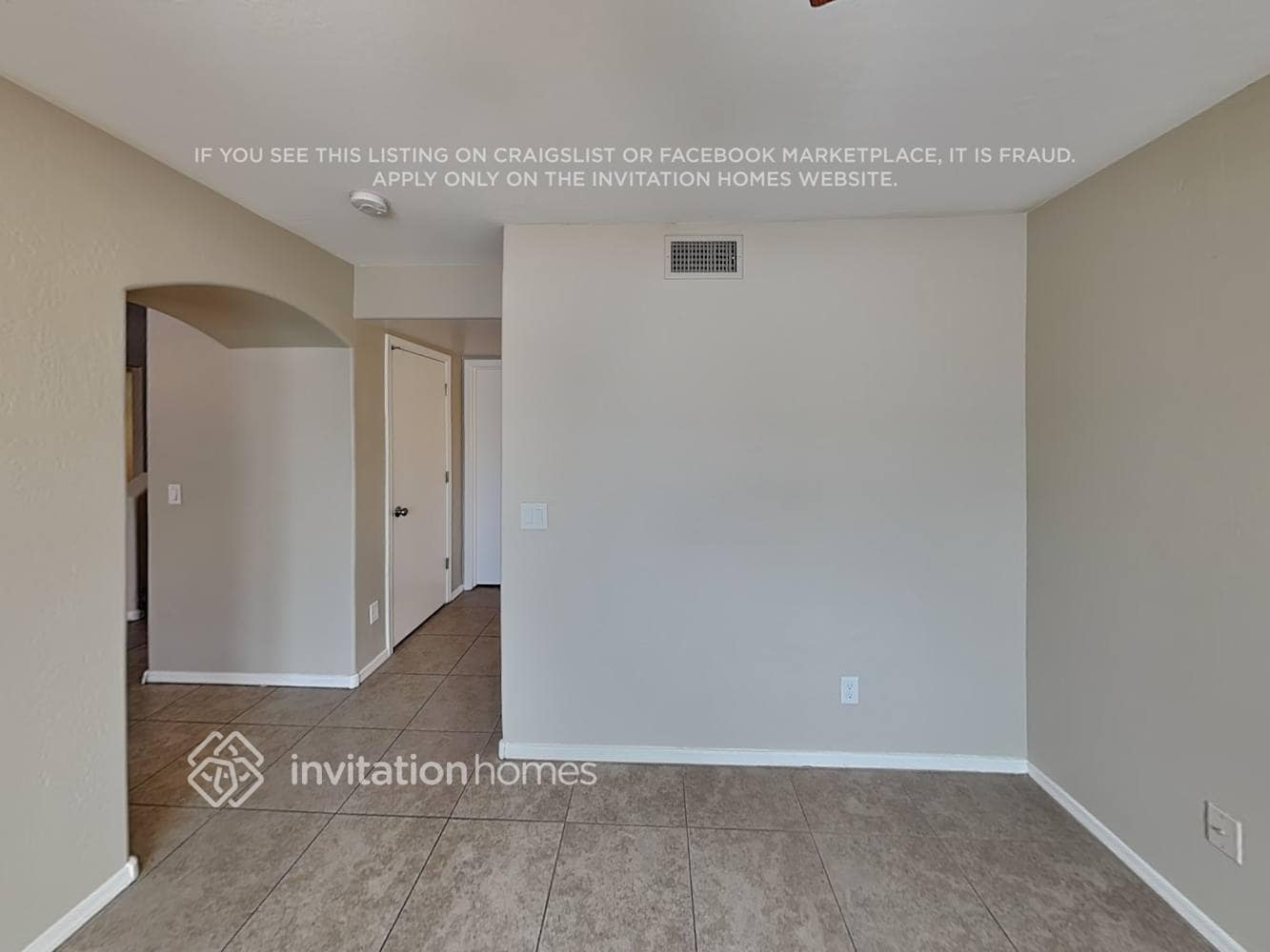 Building Photo - 15555 W Meade Ln