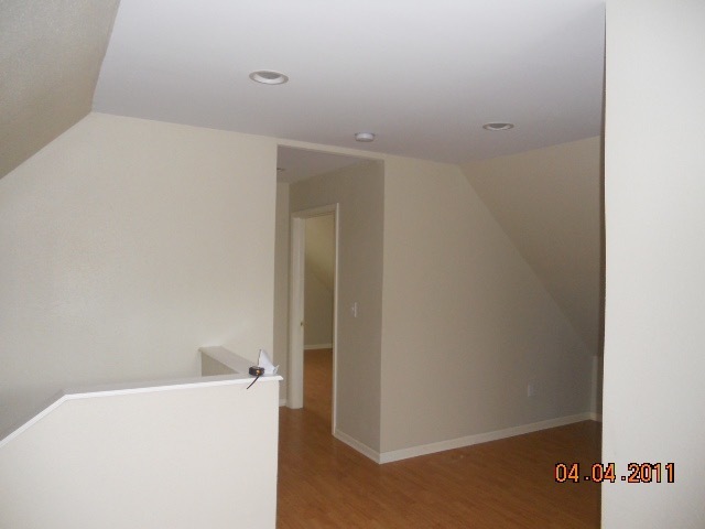 Building Photo - Updated Single Family 3 bedroom