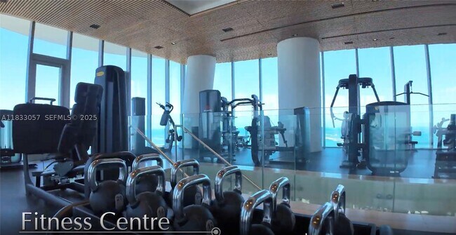 Building Photo - 300 Biscayne Blvd