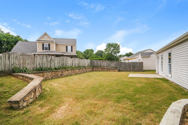Building Photo - 3242 Hawick Commons Dr