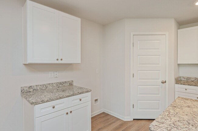 Building Photo - 4661 Honor Guard Wy