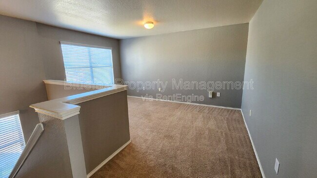 Building Photo - 10138 Emerald Sun