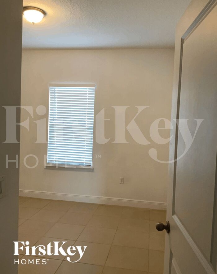 Building Photo - 112 Big Black Dr