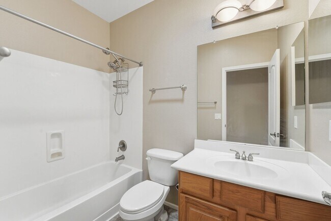 Building Photo - Maricopa Gem! 2,130 SF, Large Kitchen, AZ Room + Golf Course Living