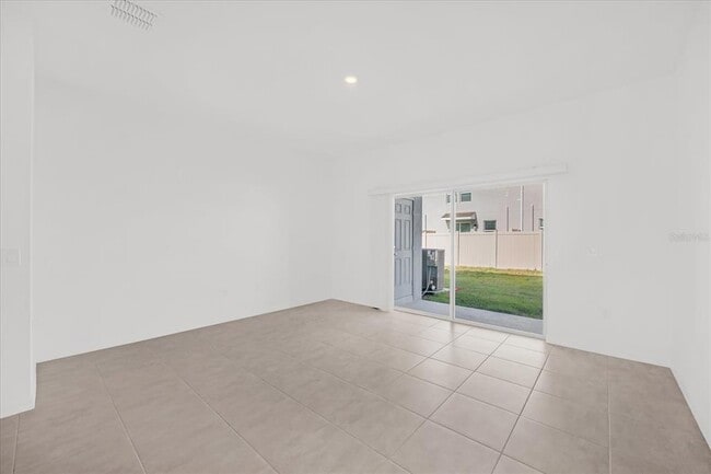 Building Photo - 2992 Skyline Lp