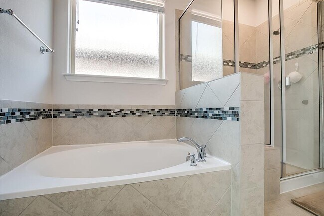 Building Photo - 2741 Bocelli Pl