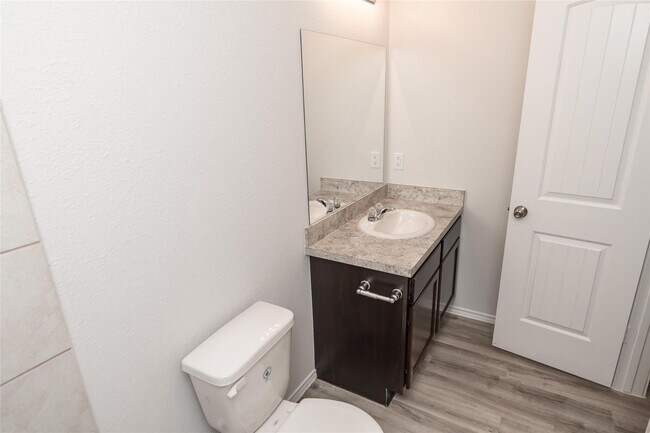 Building Photo - 2765 Madison Ct