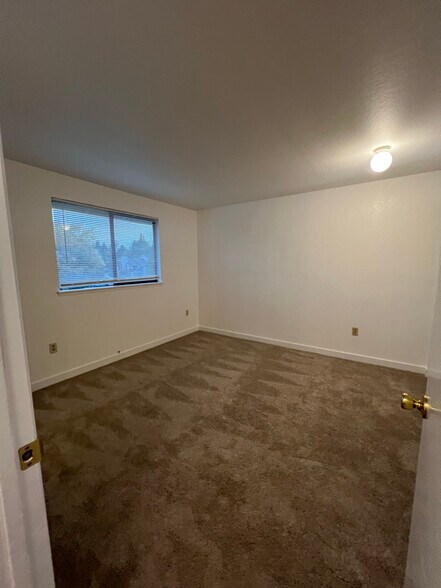 Building Photo - 18510 Blueberry Ln