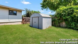 Building Photo - 334 Shin Oak Dr