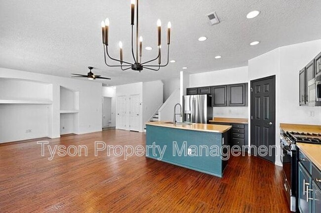 Building Photo - 10527 Brookville St NW