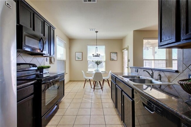 Building Photo - 12303 Stoneridge Gap Ln
