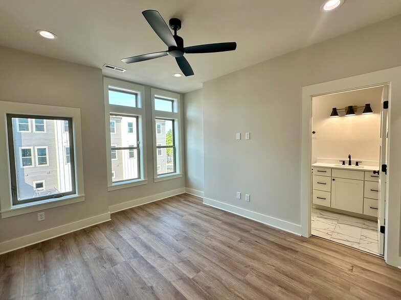 Master Bedroom - 16 Walnut St NE