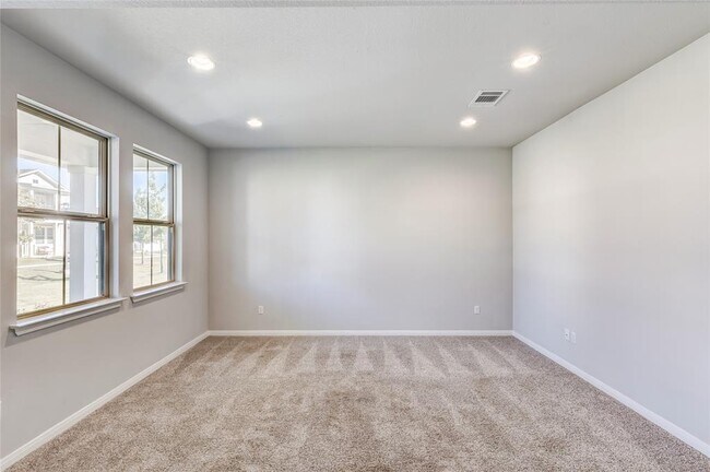 Building Photo - 2533 Pecan Island Dr