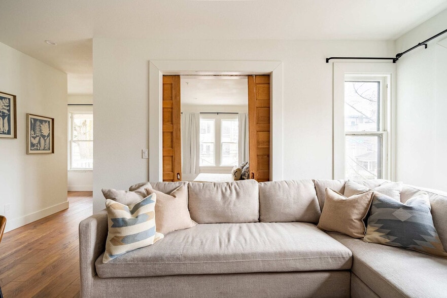 Building Photo - 1603 NW 23rd Ave