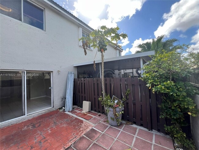 Building Photo - 110 SW 109th Ave