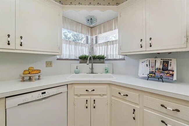 Building Photo - 3612 Treadwell Dr