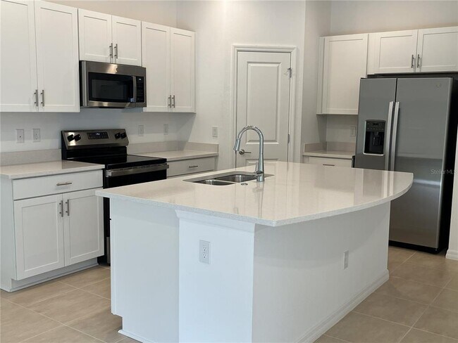 Building Photo - 15124 Cuzcorro Ct