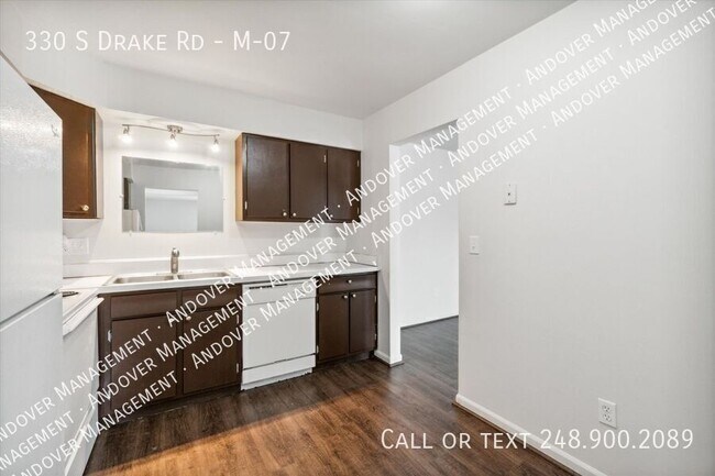 Building Photo - 330 S Drake Rd