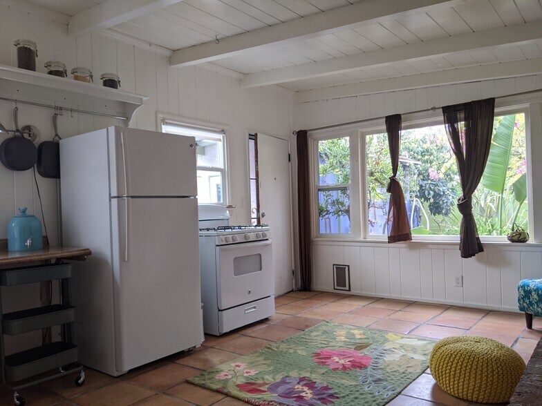 Building Photo - 3771 Boise Ave