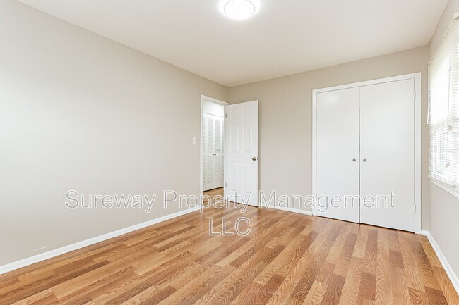 Building Photo - 40 Madestone Ln