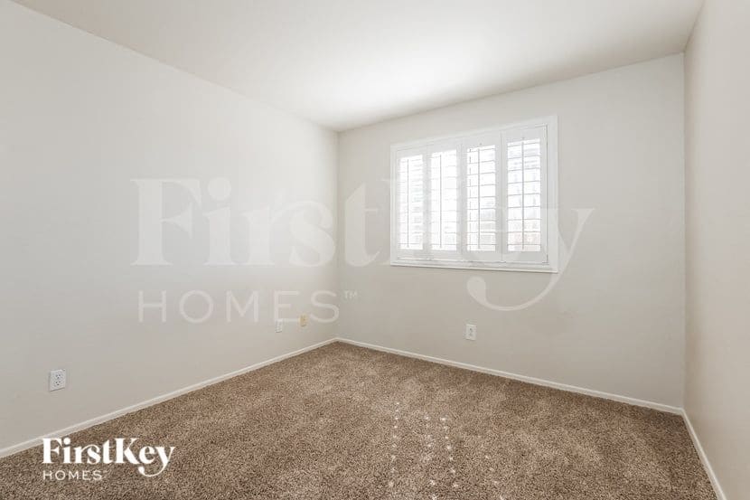 Building Photo - 17235 N 46th Pl