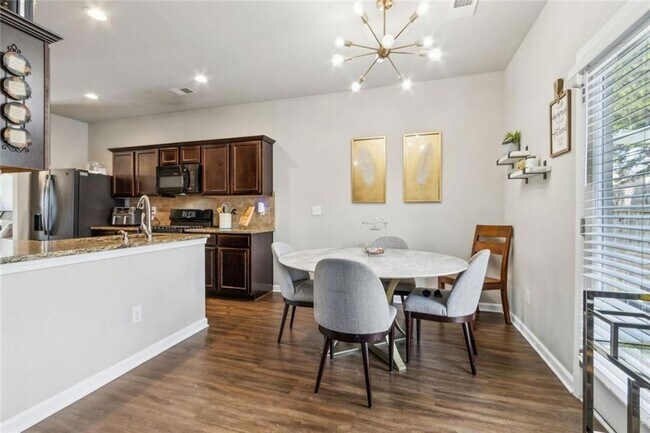 Building Photo - 151 Humphry Ct