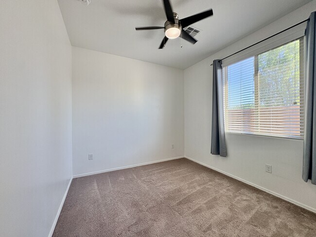 Building Photo - 7214 S Via Tierra Mesa