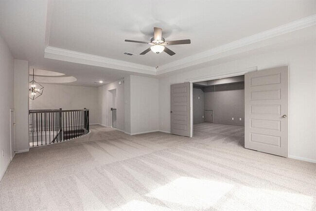 Building Photo - 9006 Meadow Bridge Dr