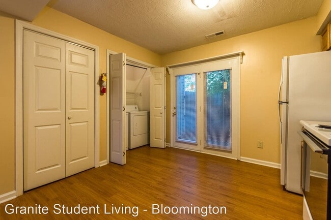 Building Photo - 2 br, 1.5 bath House - 702 Sherwood Hills Dr