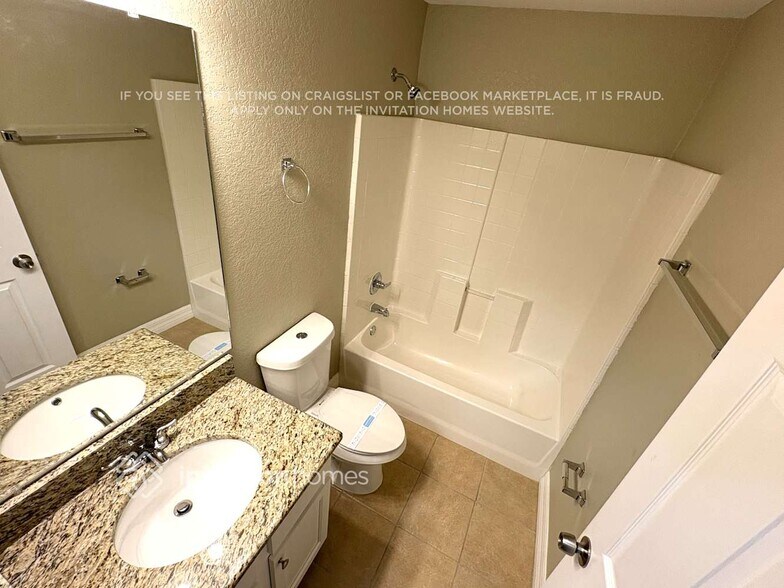 Building Photo - 25913 Aysen Dr