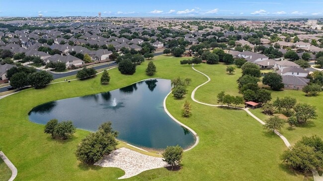 Building Photo - 1609 Hidden Springs Path